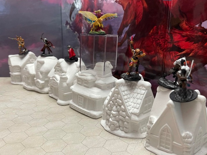 Jarlaxle Rooftop Chase minis